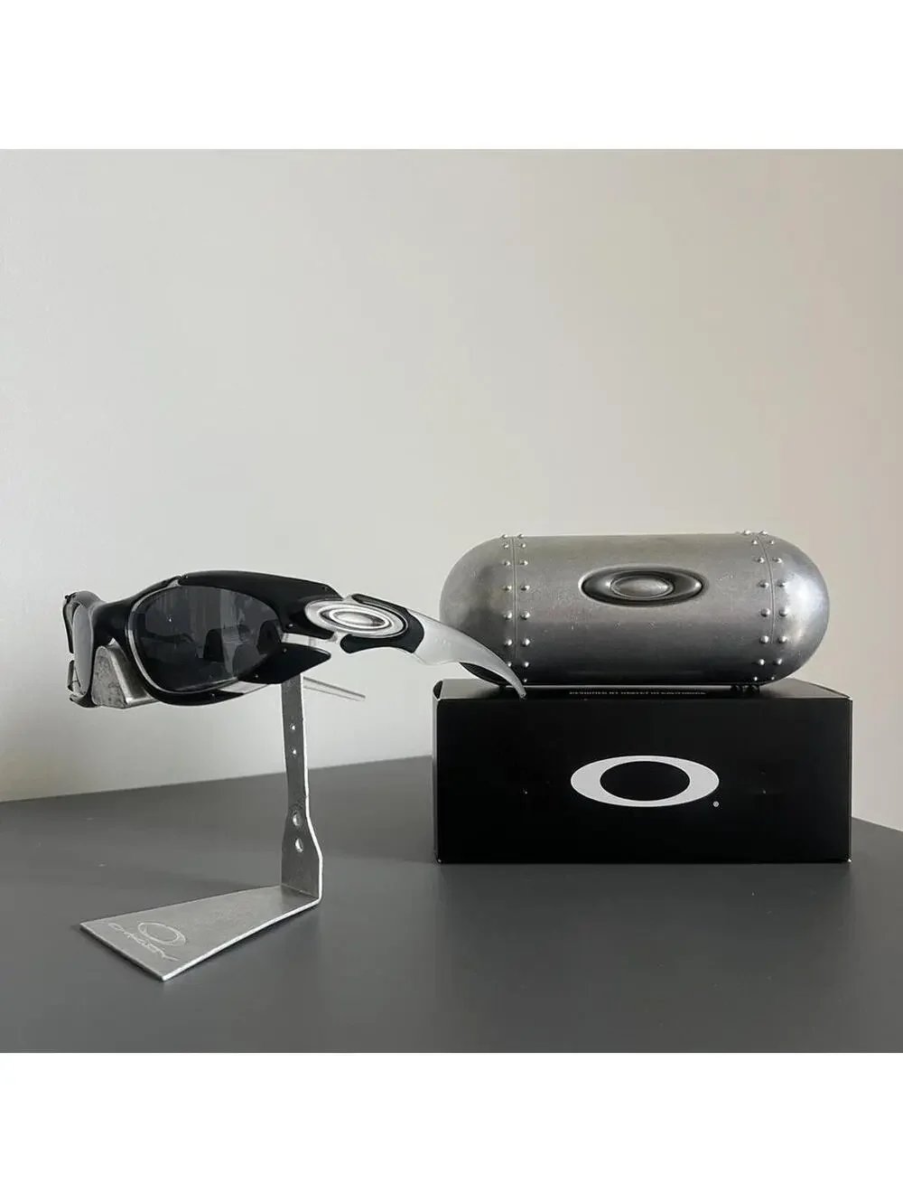 Oakley Men's Silver and Black Sunglass